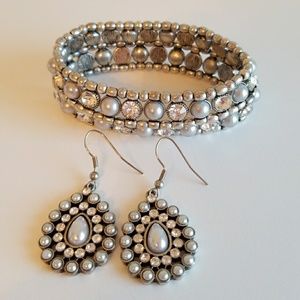 Premier Designs Bracelet + Earrings Set